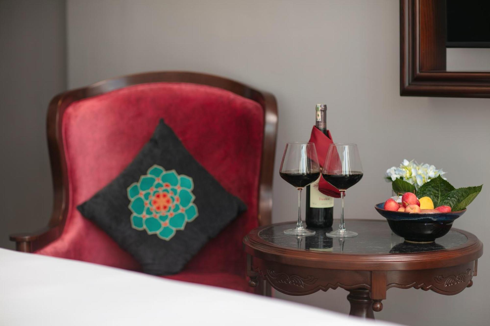 Serene Central Hotel 河内 外观 照片