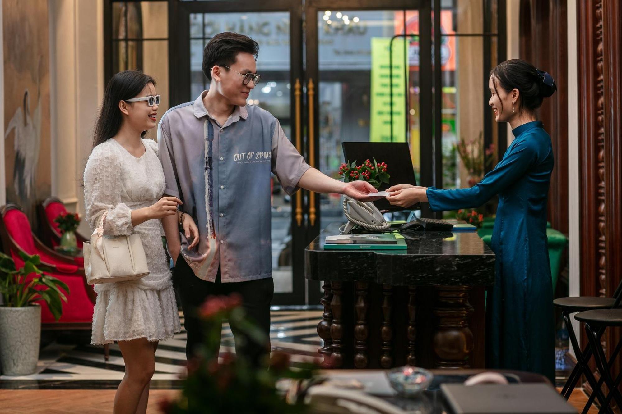Serene Central Hotel 河内 外观 照片