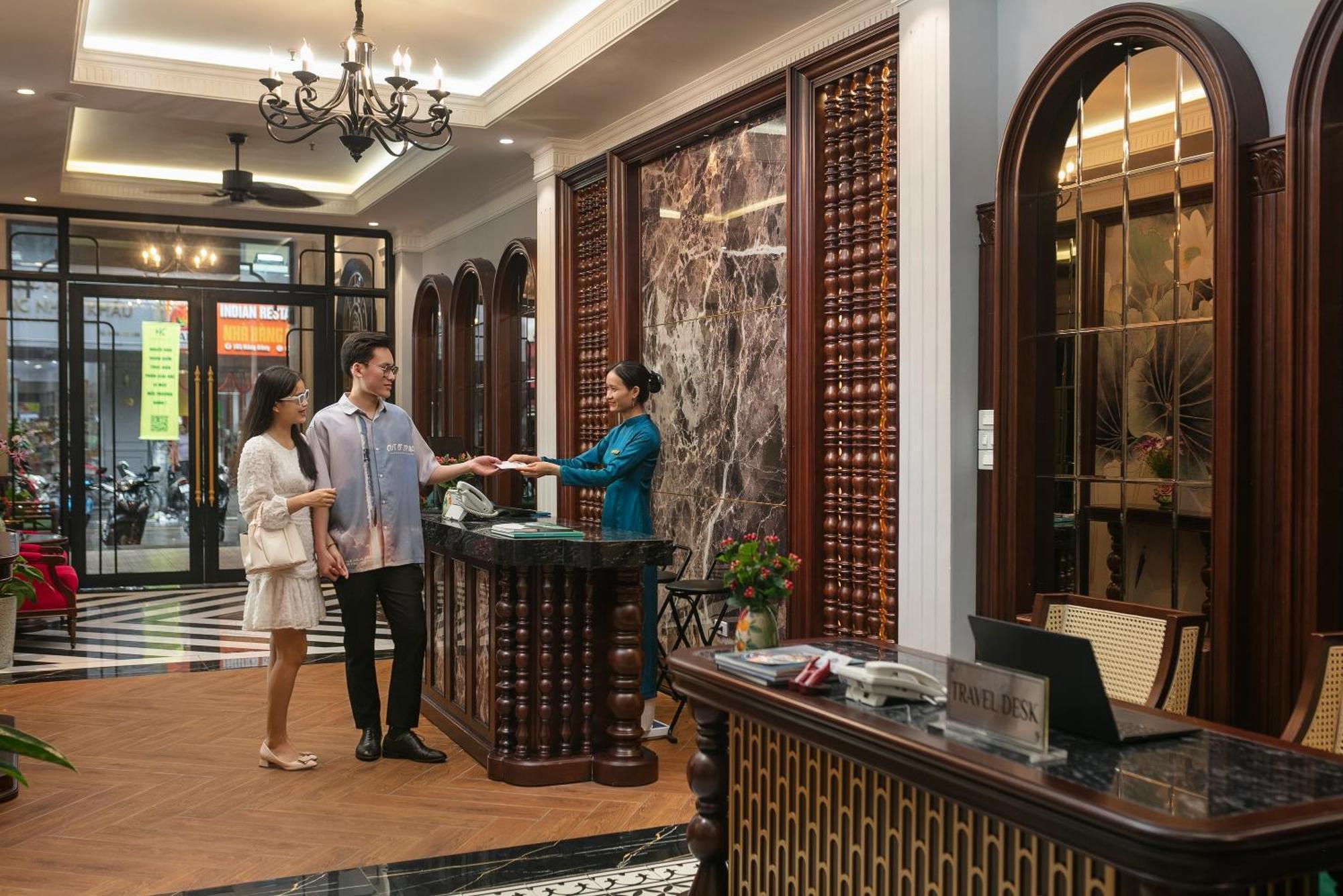 Serene Central Hotel 河内 外观 照片